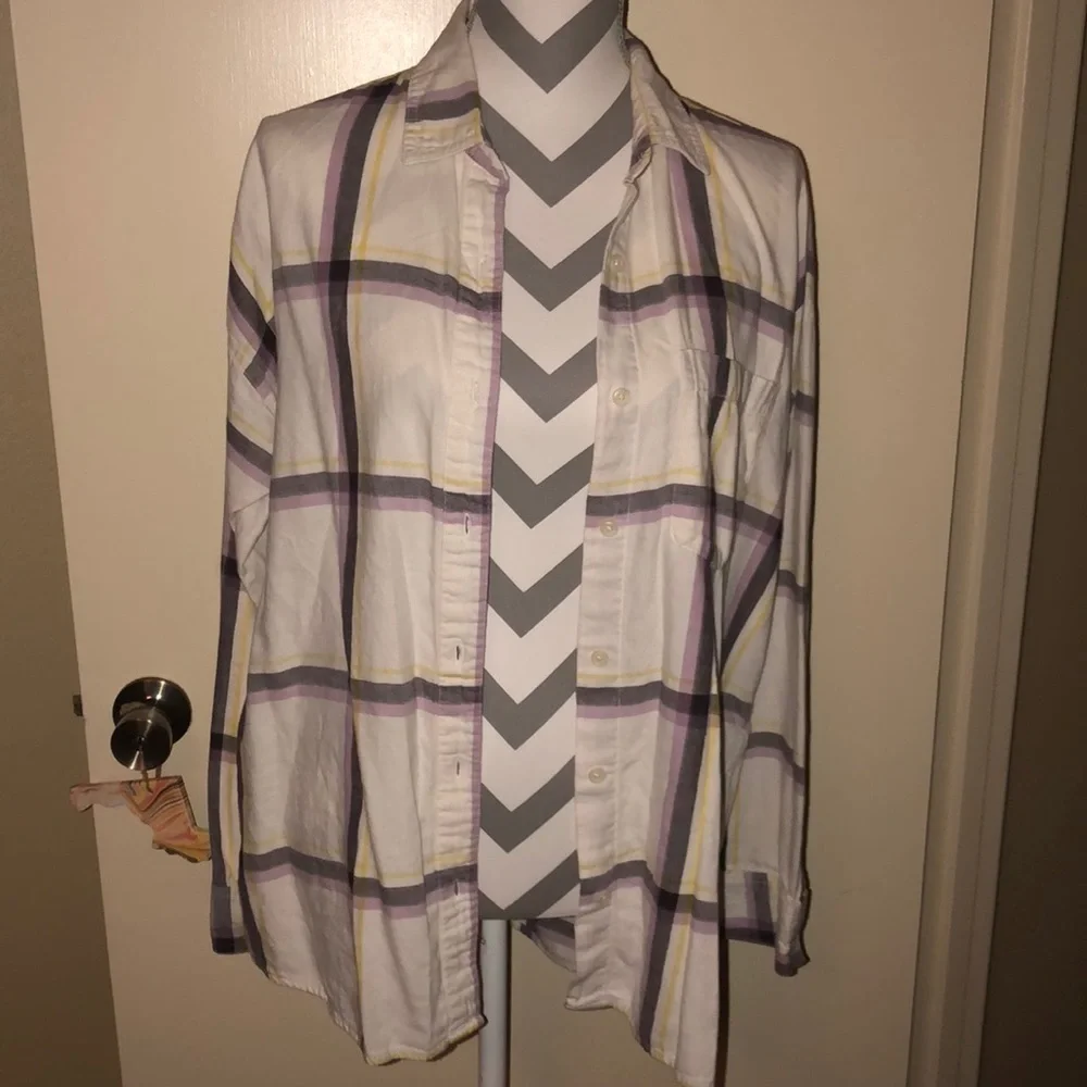 Old Navy Plaid Boyfriend Button-down Shirt - Size Medium